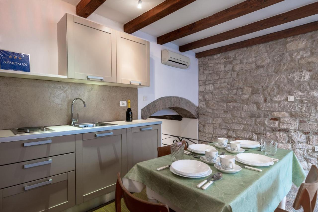 Apartment Blue Bay Free Parking Rovigno Esterno foto