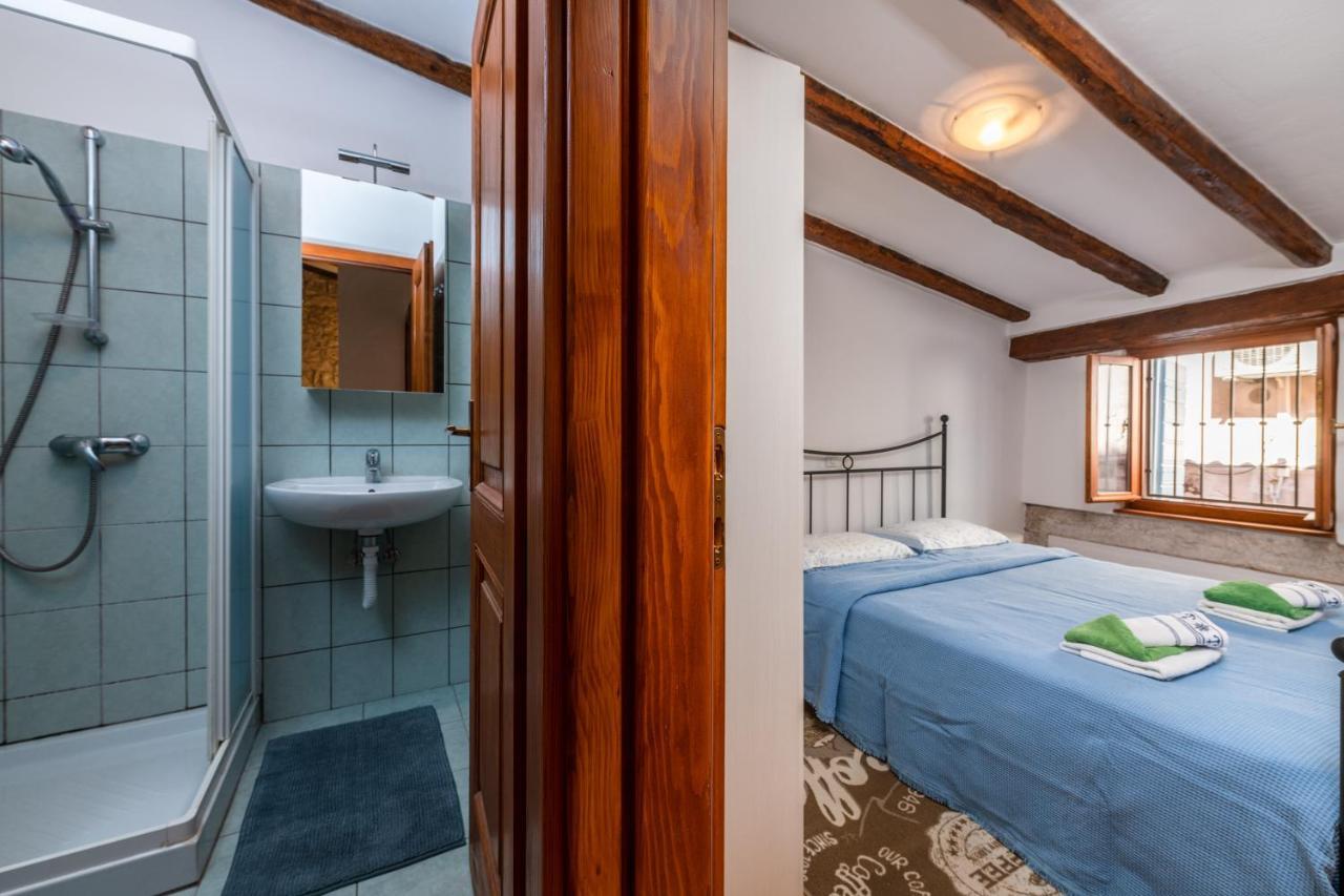 Apartment Blue Bay Free Parking Rovigno Esterno foto